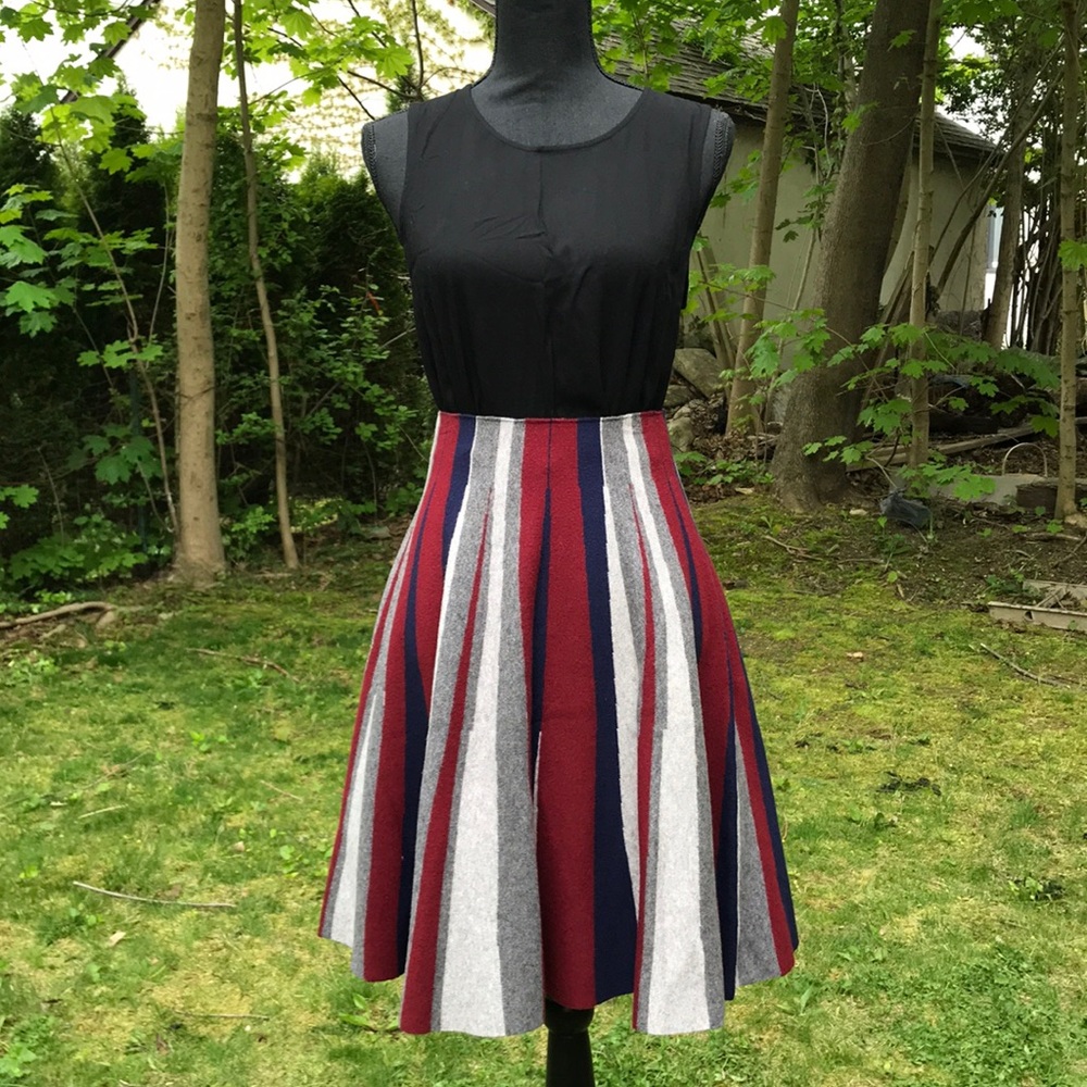 Cute knee length skirt